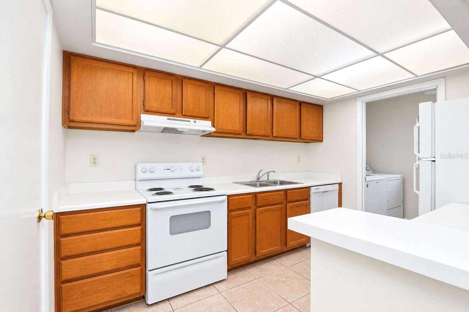 1130 N LAKE PARKER AVENUE C322