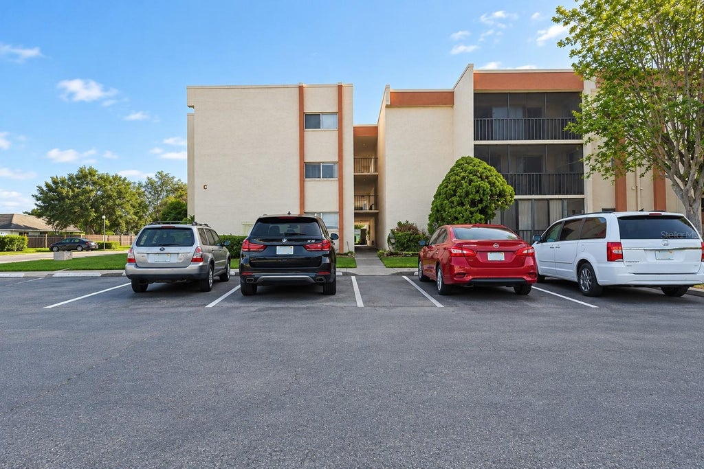 Photo of 1130 N Lake Parker Avenue #C322, Lakeland, FL 33805 (MLS # O6451529)