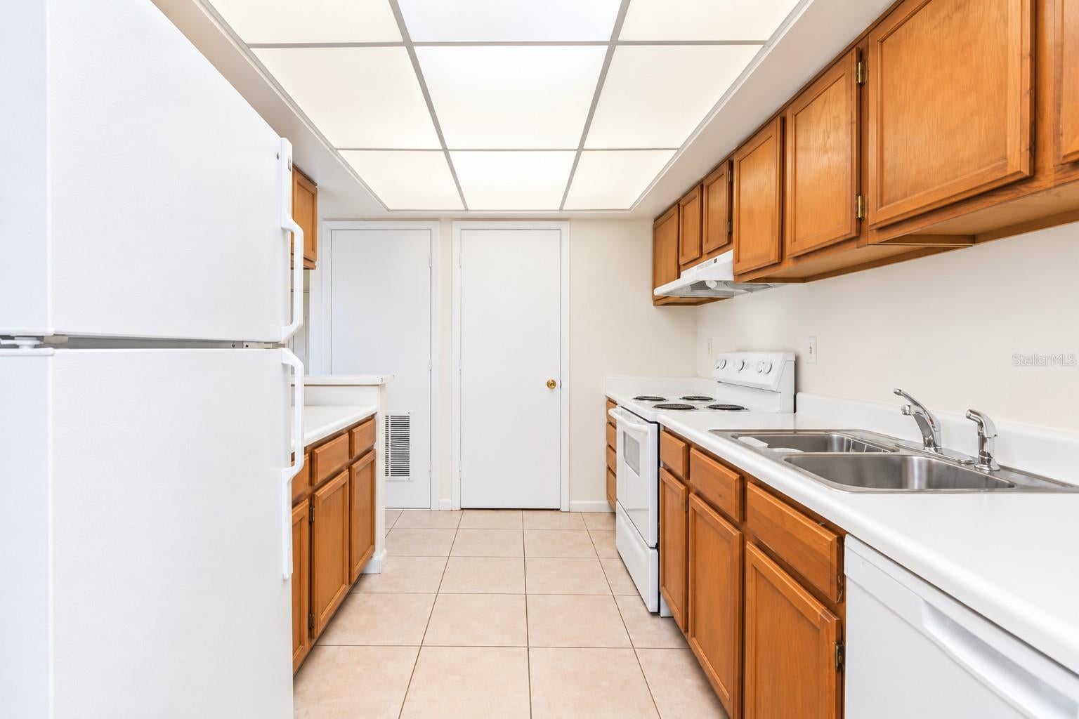 1130 N LAKE PARKER AVENUE C322