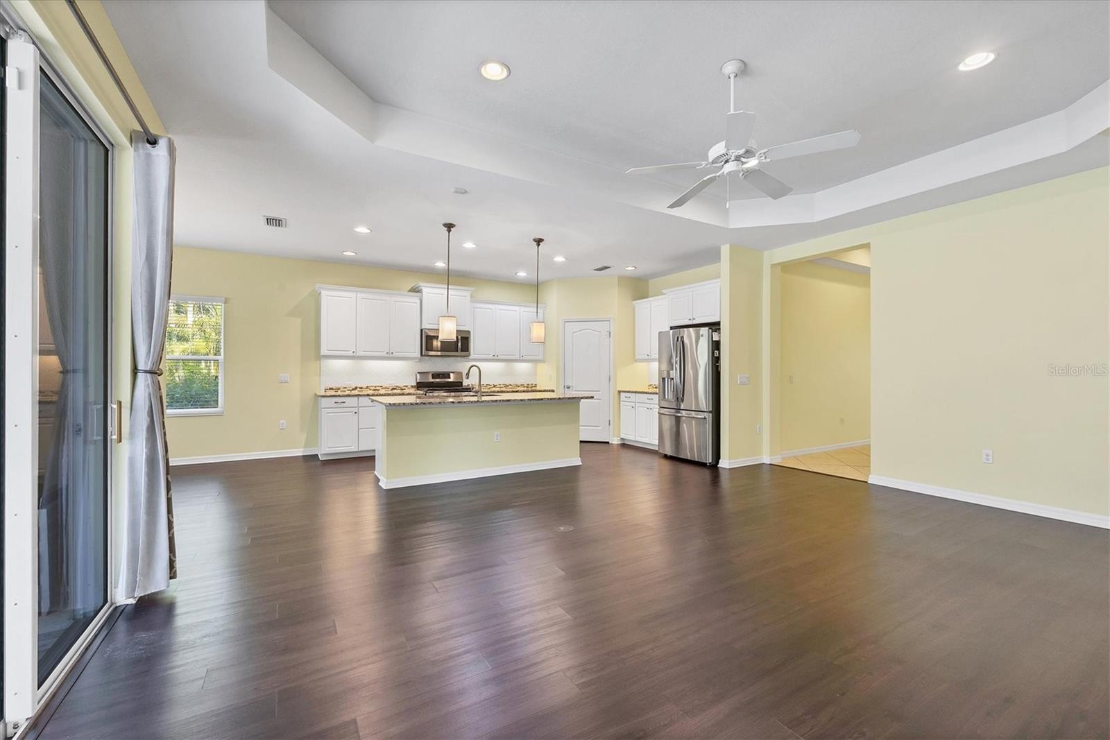 MAGNOLIA POINT - Residential