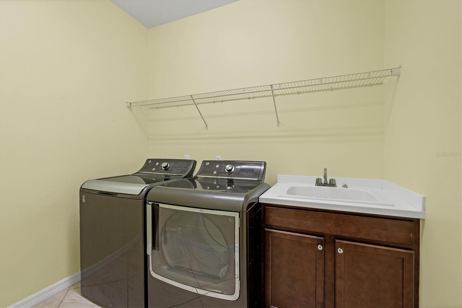 MAGNOLIA POINT - Residential