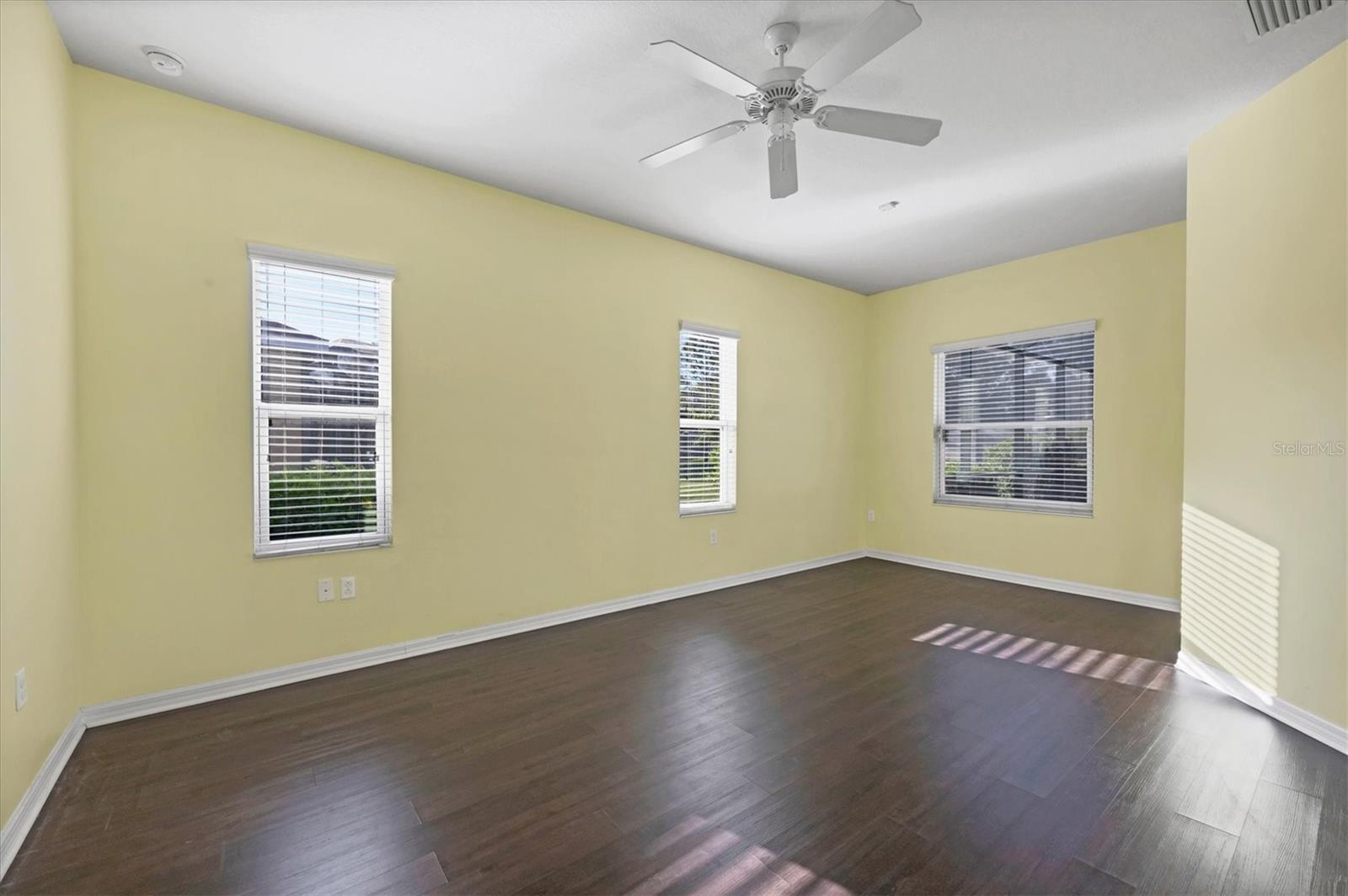 MAGNOLIA POINT - Residential