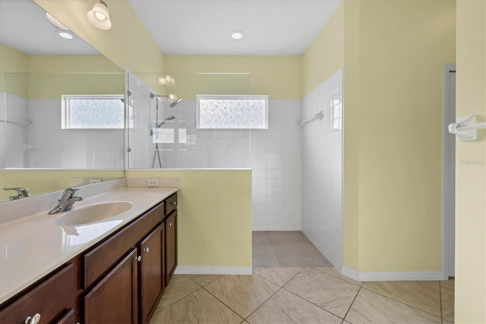 MAGNOLIA POINT - Residential