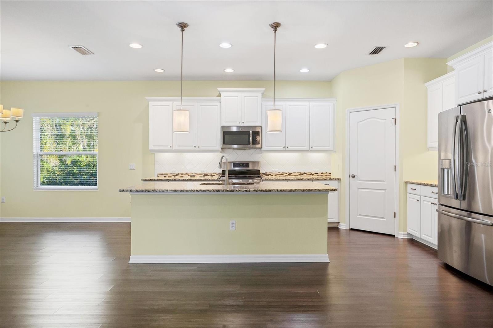 MAGNOLIA POINT - Residential