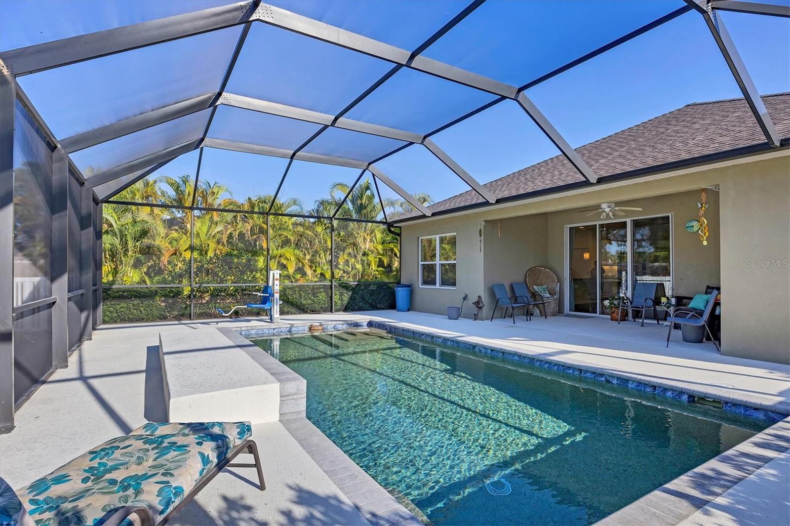 MAGNOLIA POINT - Residential