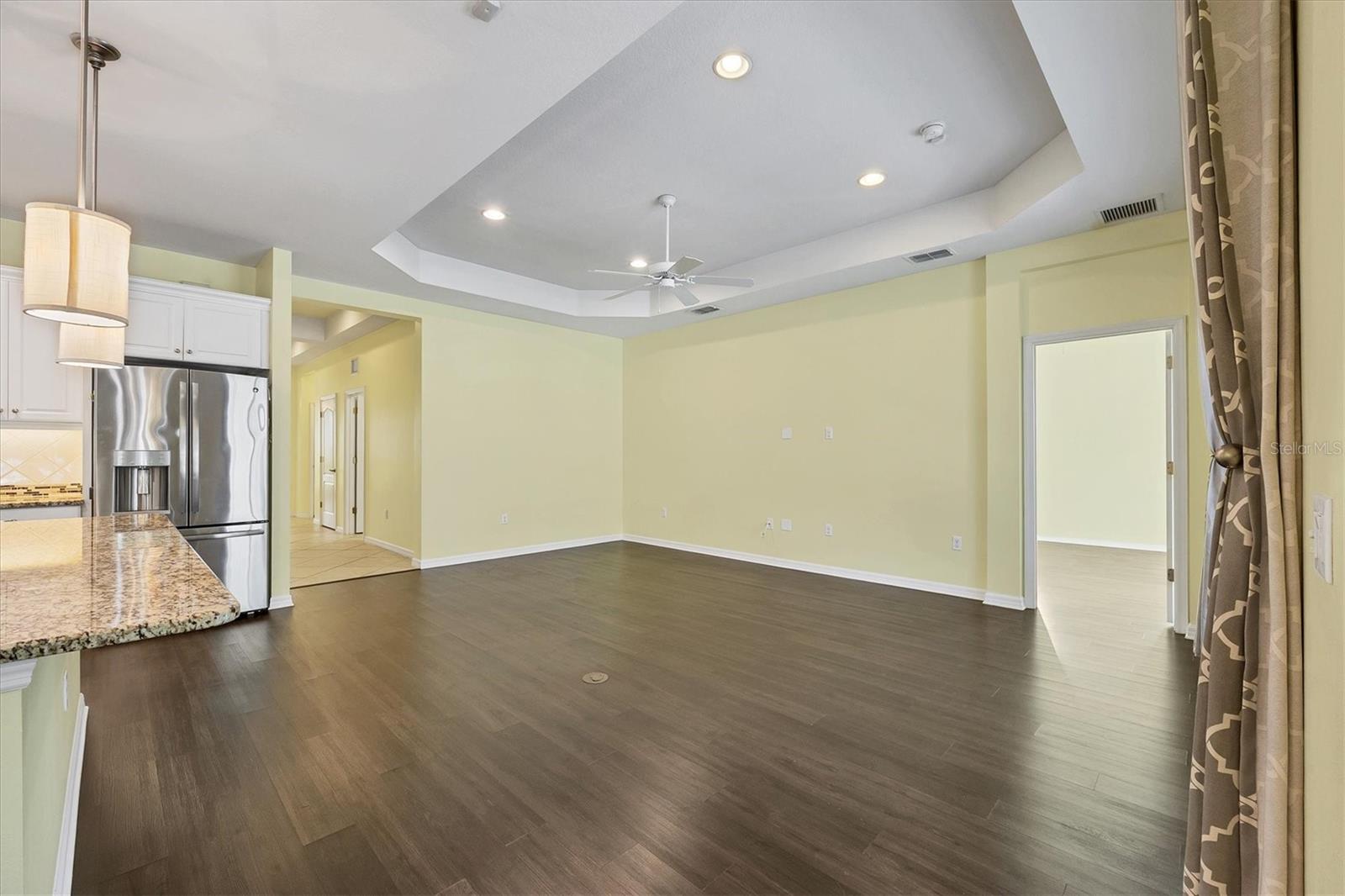 MAGNOLIA POINT - Residential