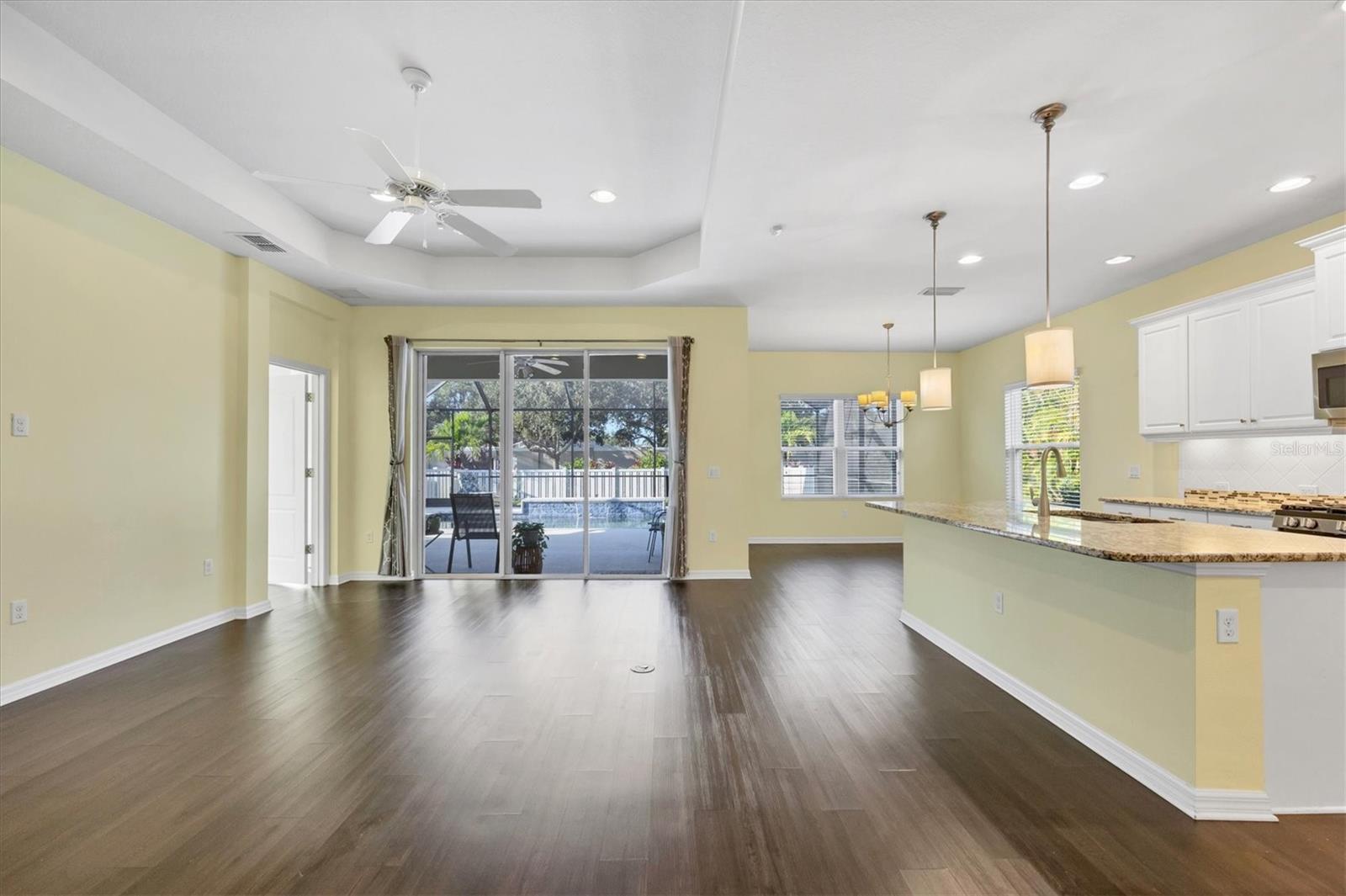 MAGNOLIA POINT - Residential