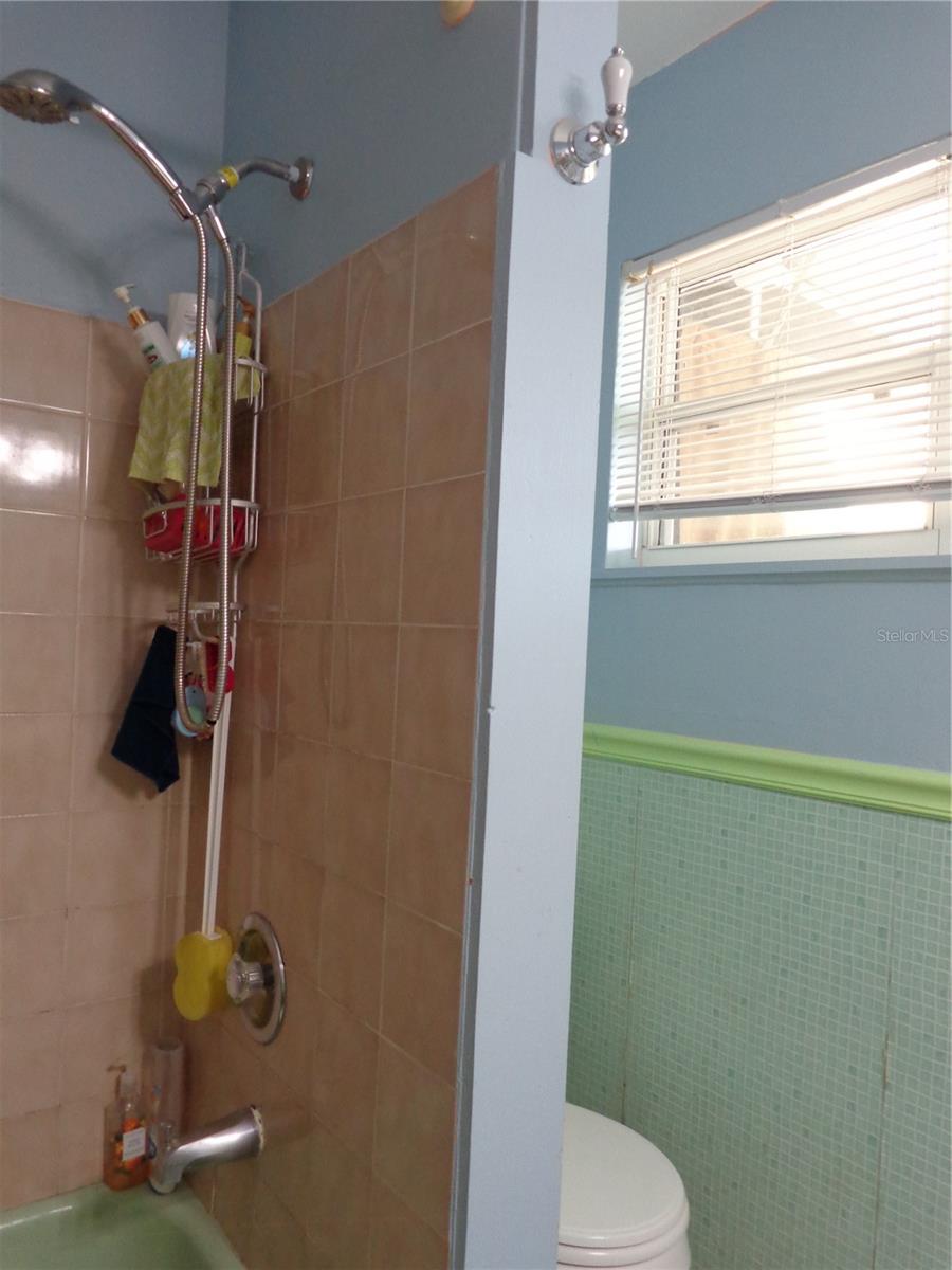 SHERYL MANOR - Residential