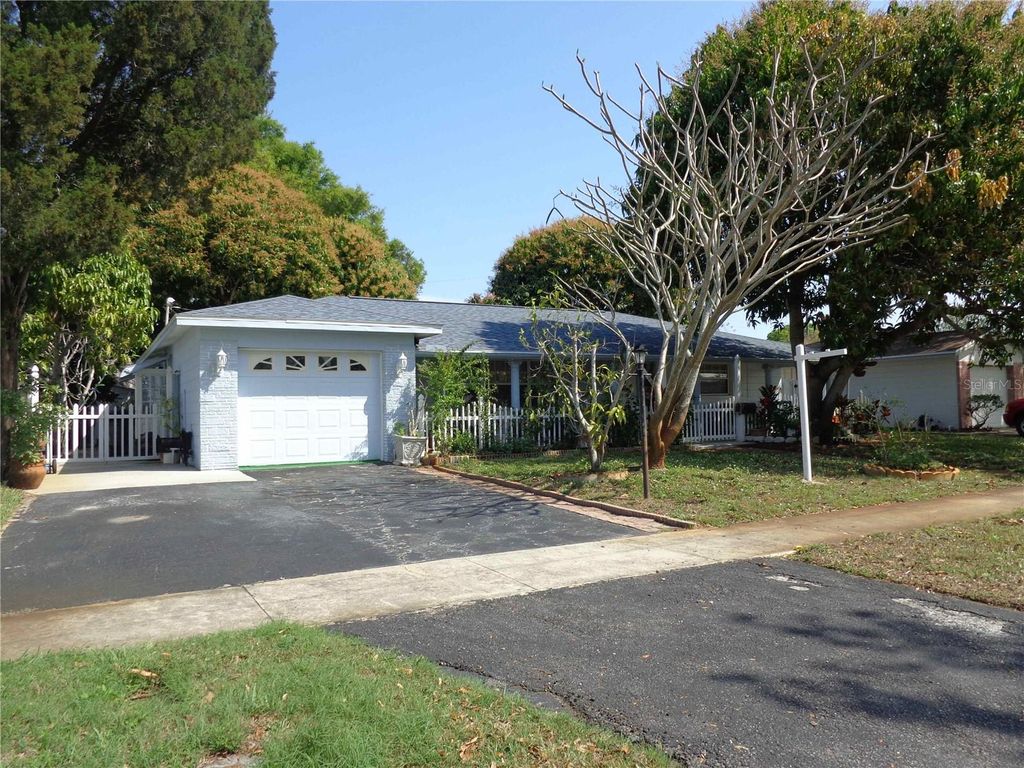 Photo of 6165 26th Avenue N, St Petersburg, FL 33710 (MLS # TB8487425)