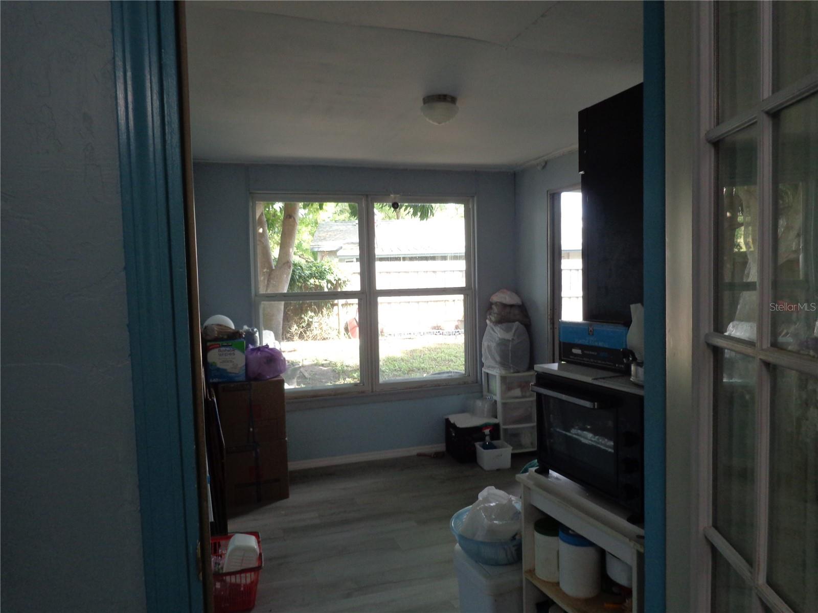 SHERYL MANOR - Residential