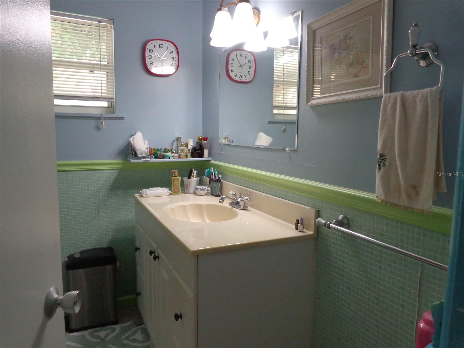 SHERYL MANOR - Residential