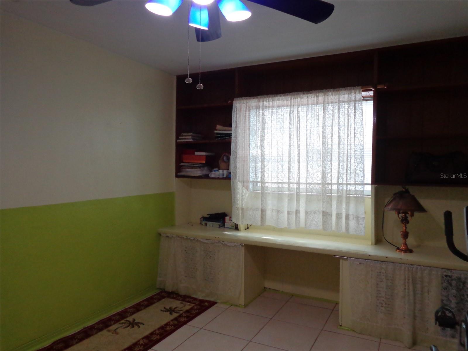 SHERYL MANOR - Residential