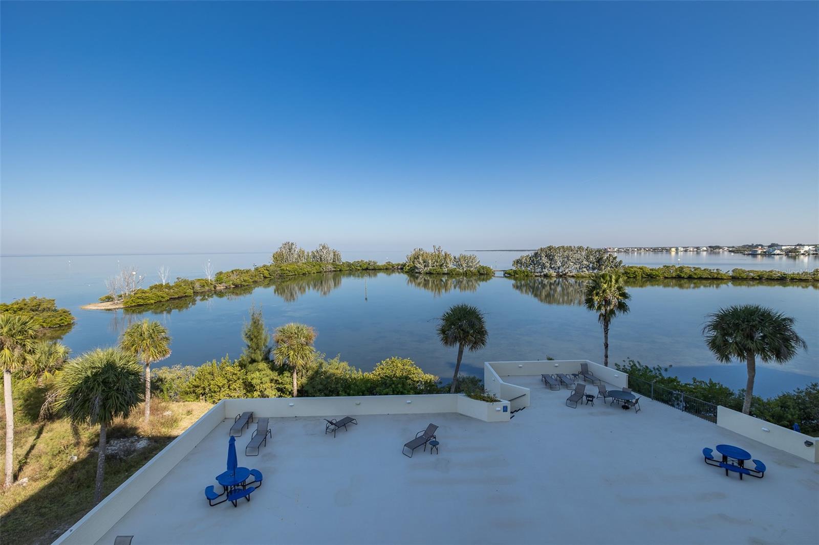 GULF ISLAND BEACH TENNIS - Residential