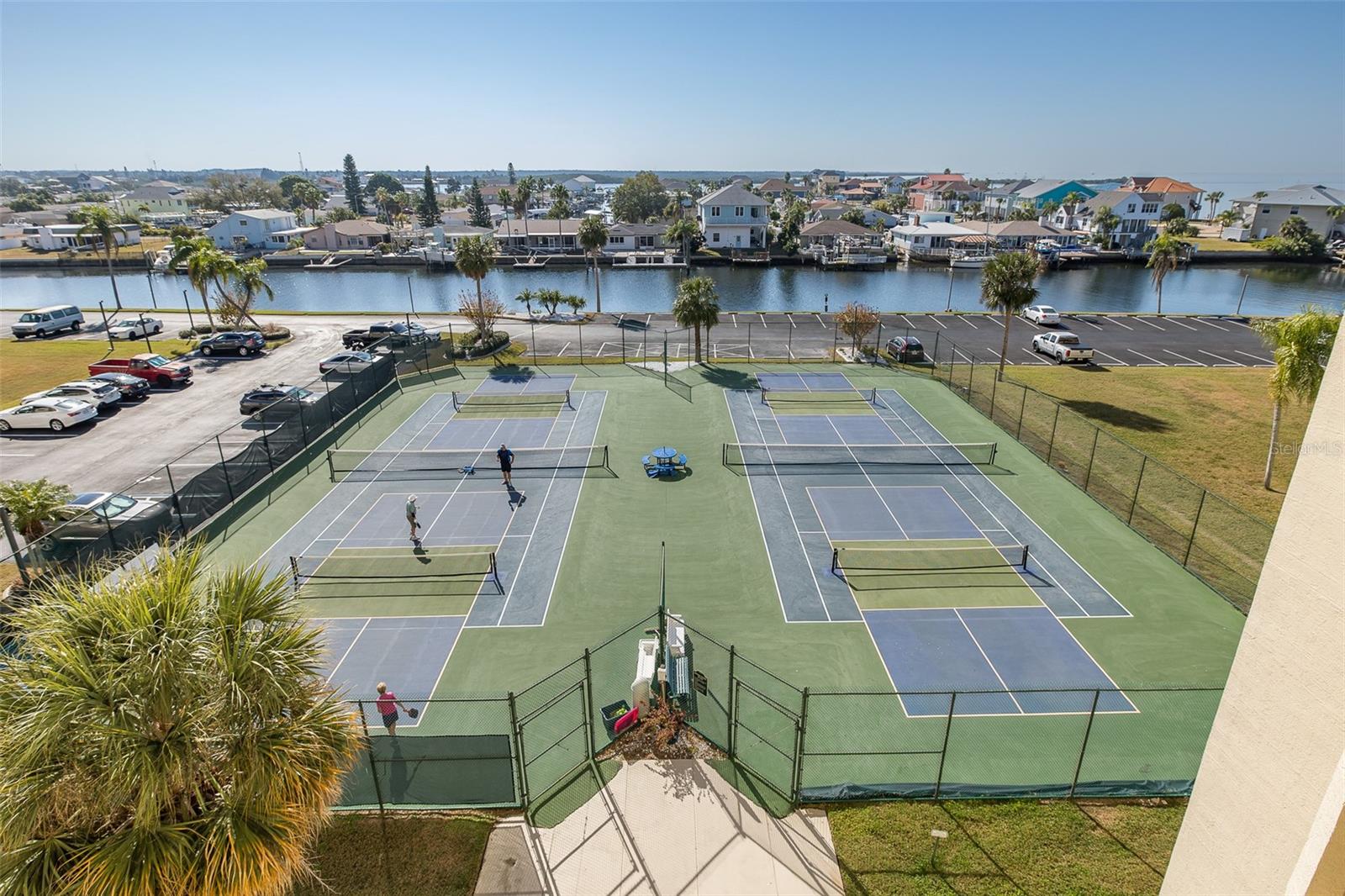 GULF ISLAND BEACH TENNIS - Residential