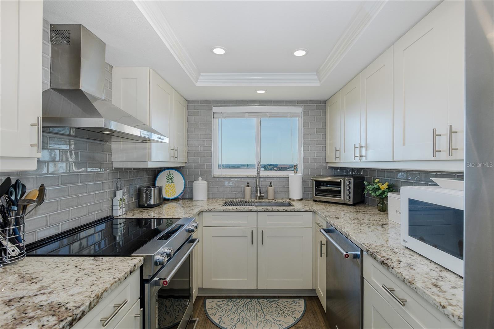 GULF ISLAND BEACH TENNIS - Residential