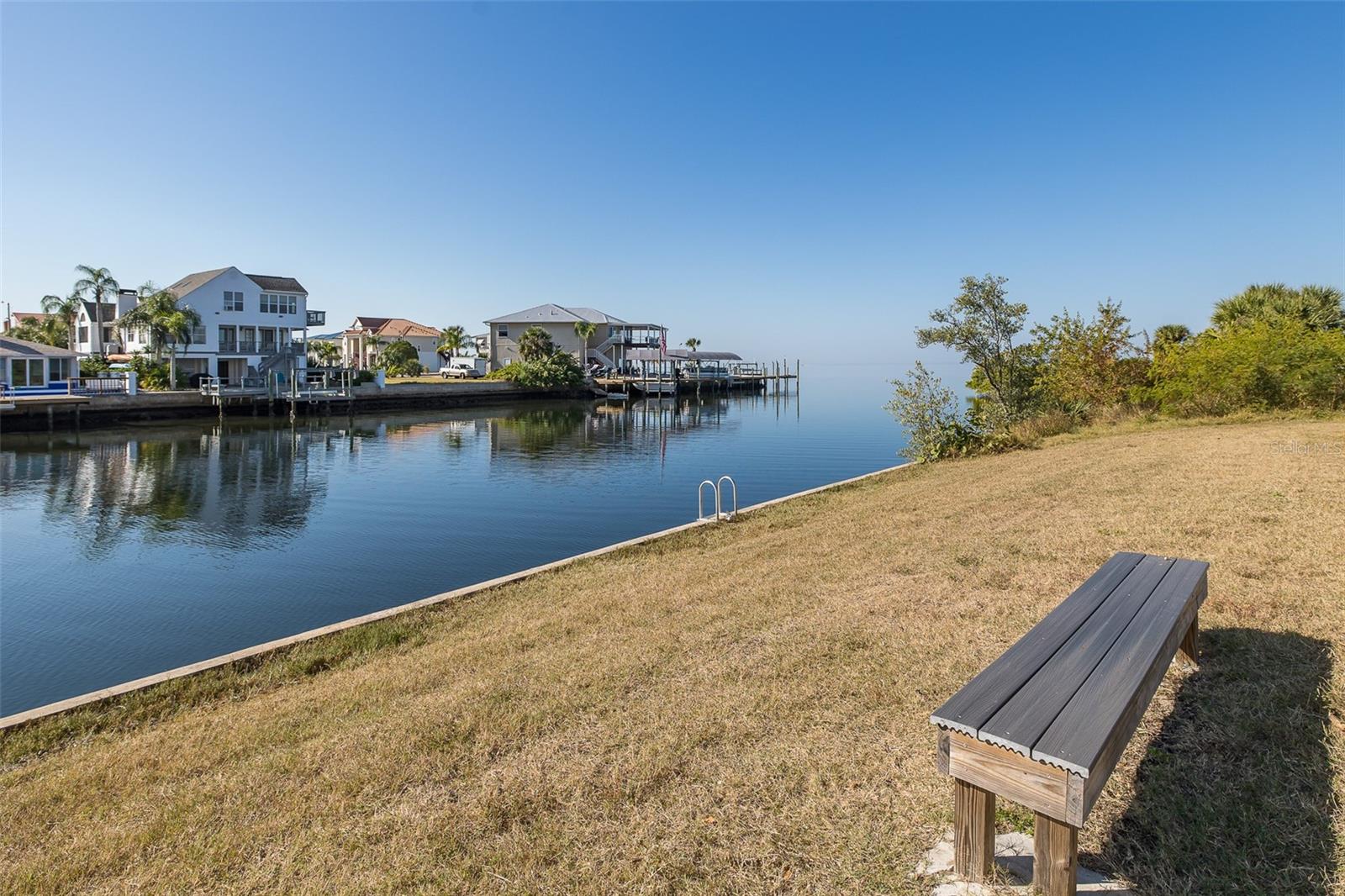GULF ISLAND BEACH TENNIS - Residential
