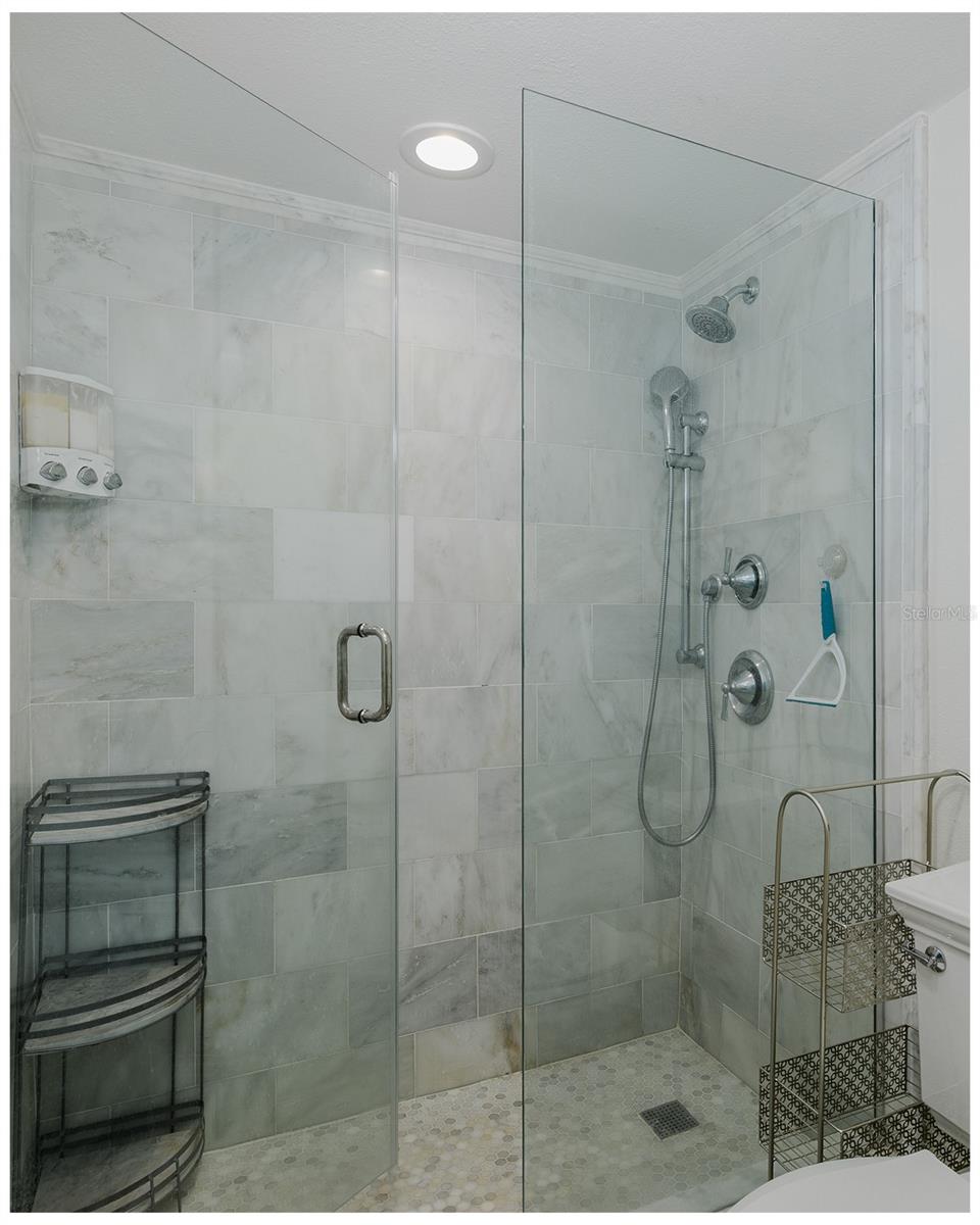 GULF ISLAND BEACH TENNIS - Residential