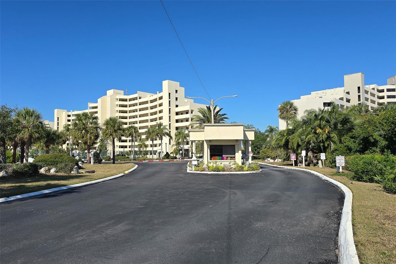 GULF ISLAND BEACH TENNIS - Residential