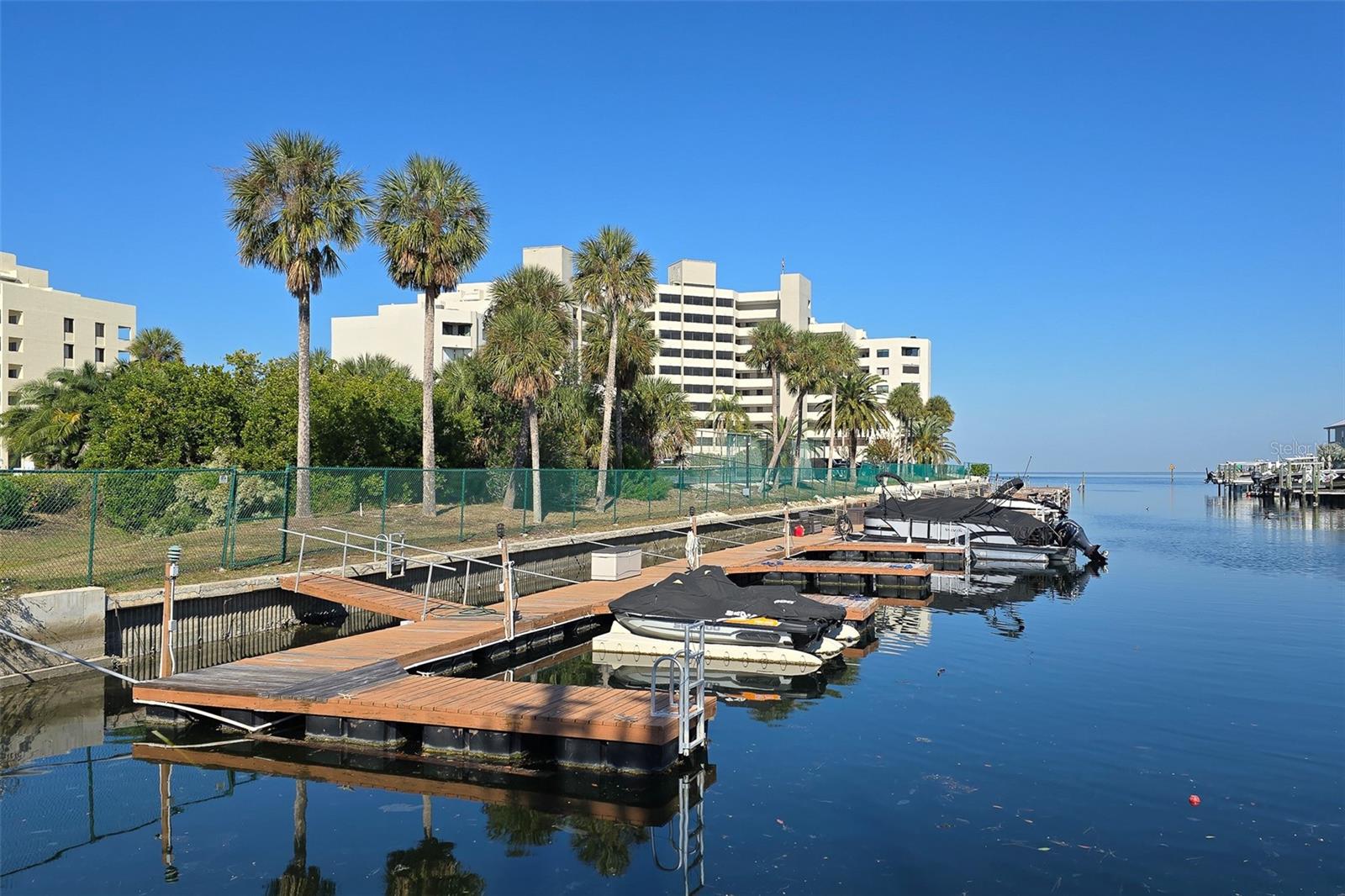 GULF ISLAND BEACH TENNIS - Residential