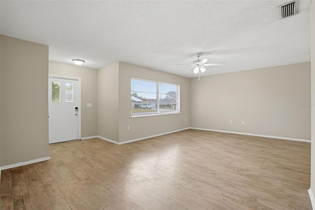 Photo of 3218 Oxford Drive W, Bradenton, FL 34205 (MLS # O6373753)