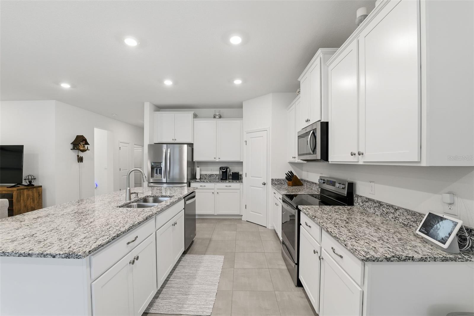 BARRINGTON/STERLING HILL UN 2 - Residential