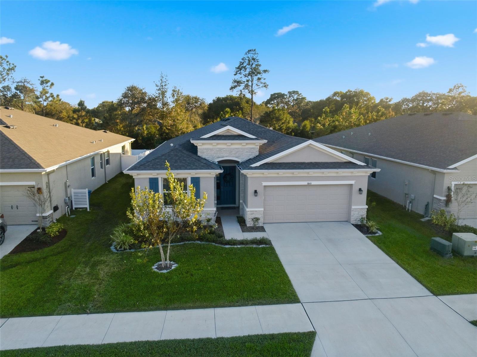 BARRINGTON/STERLING HILL UN 2 - Residential