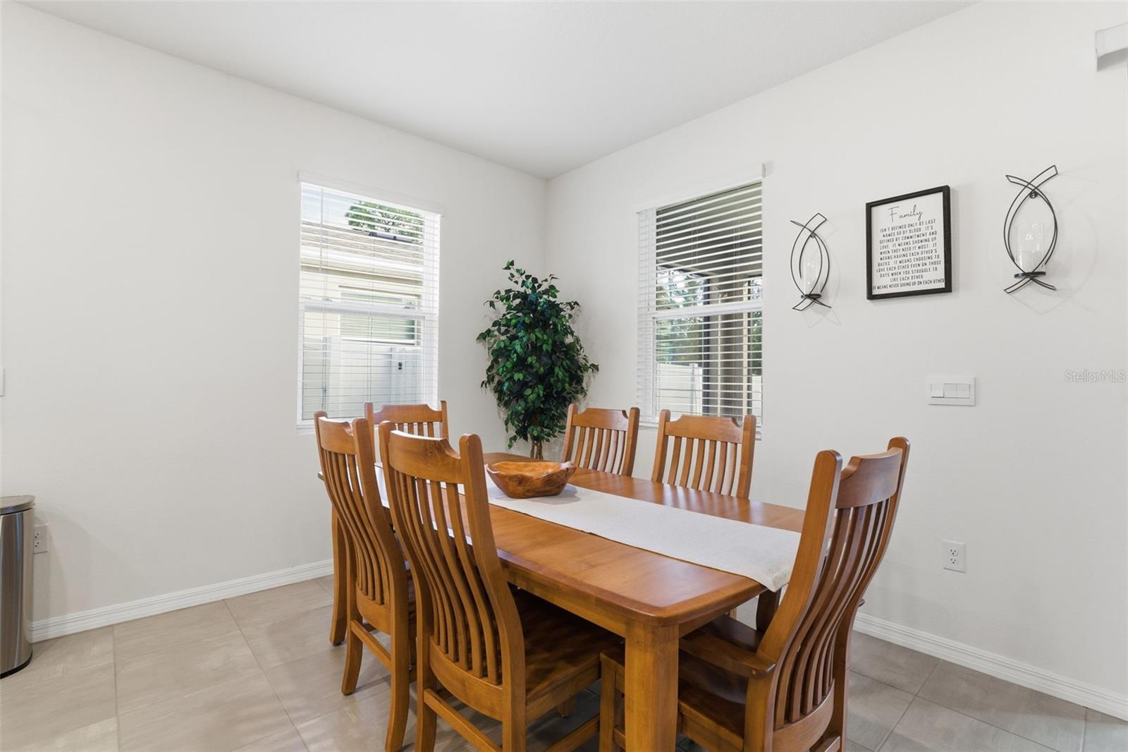 BARRINGTON/STERLING HILL UN 2 - Residential