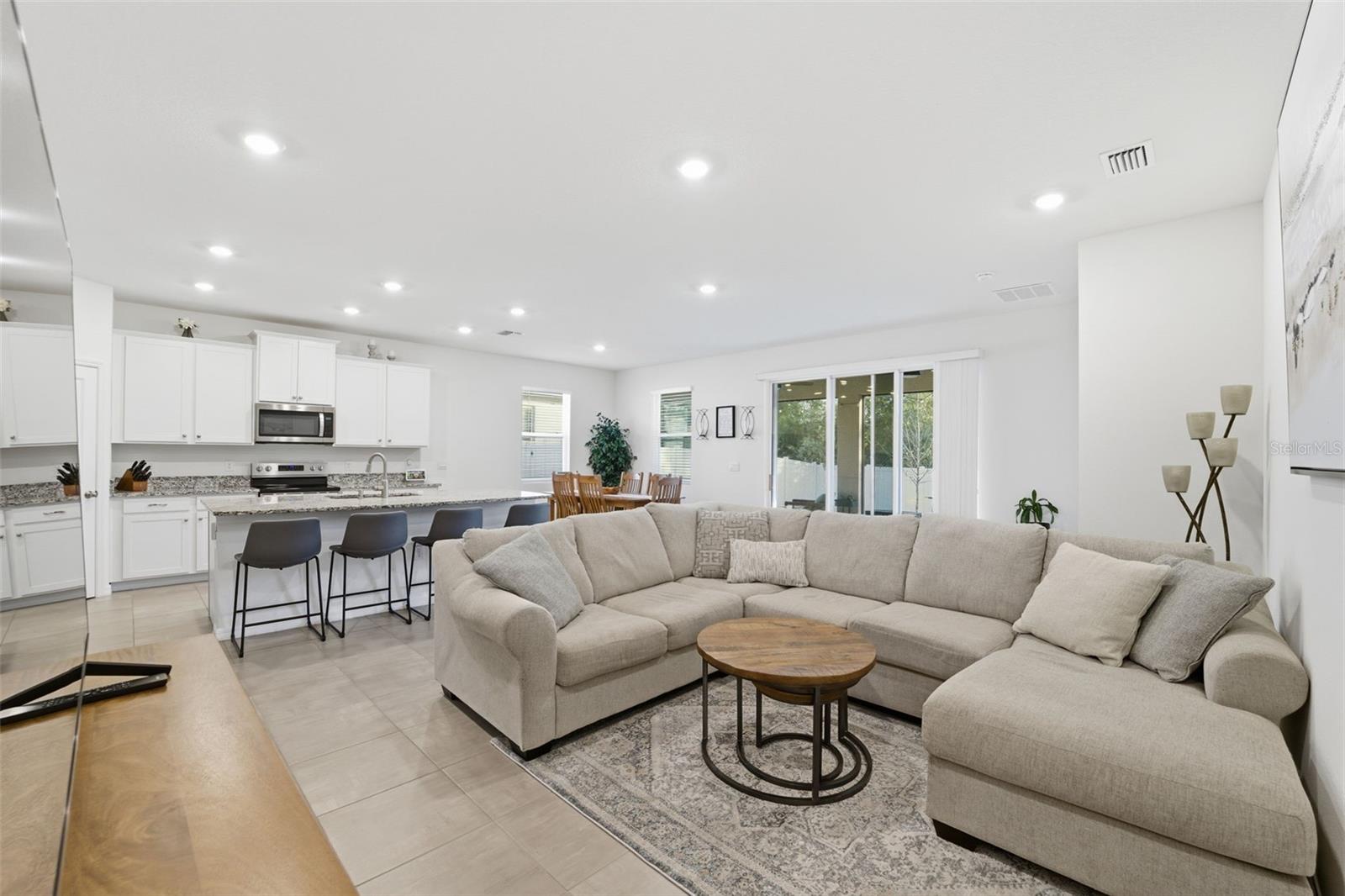 BARRINGTON/STERLING HILL UN 2 - Residential