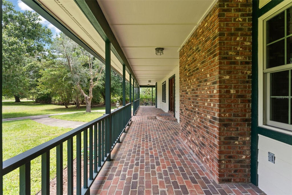 Photo of 1238 Whirlaway Lane, Oviedo, FL 32766 (MLS # O6414963)