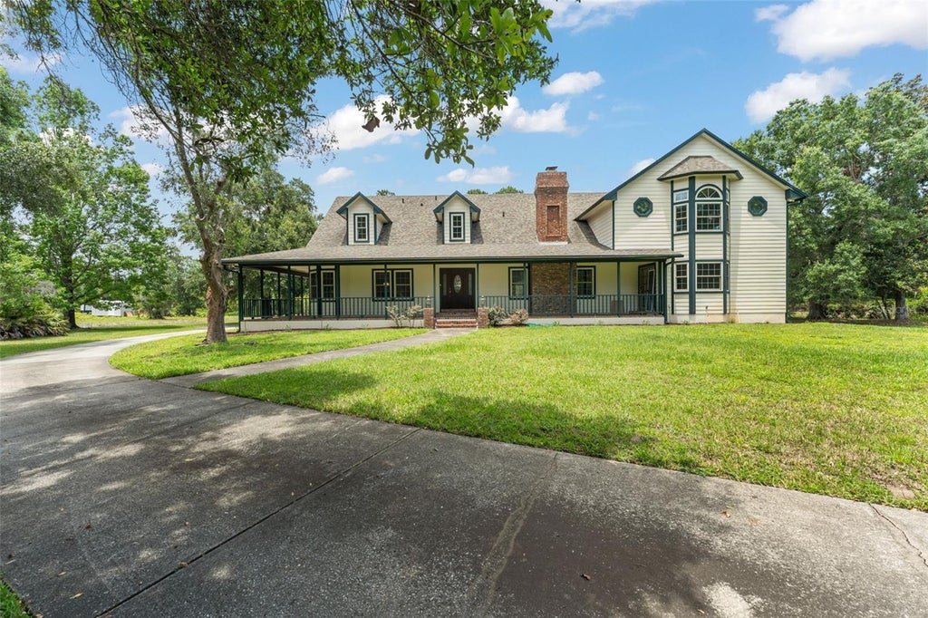 Photo of 1238 Whirlaway Lane, Oviedo, FL 32766 (MLS # O6414963)