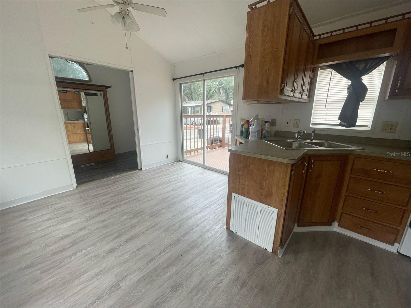 YOGI BEARS JELLYSTONE PARK CONDO 02A - Residential