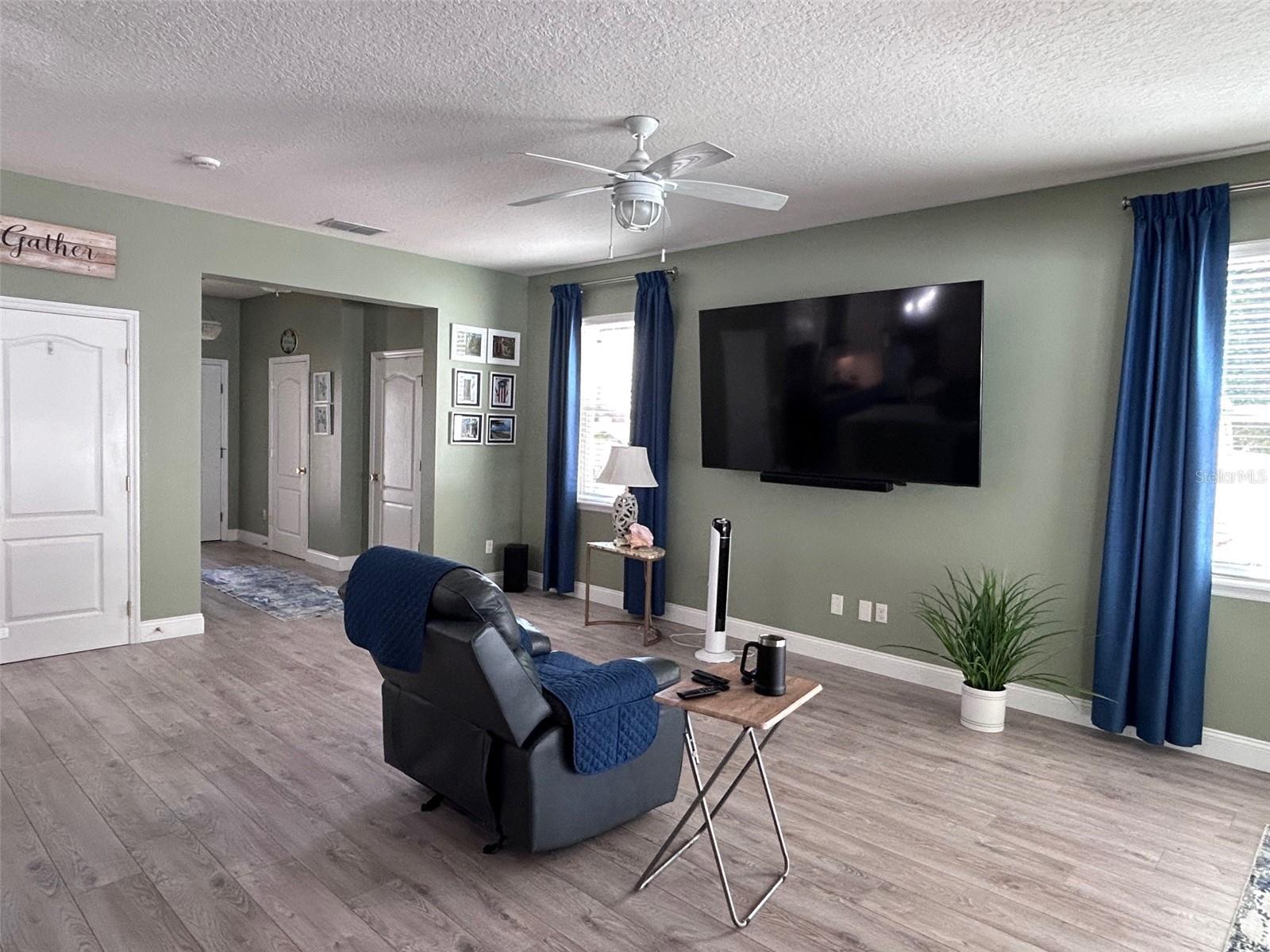 STONEWOOD RESERVE - Residential Lease