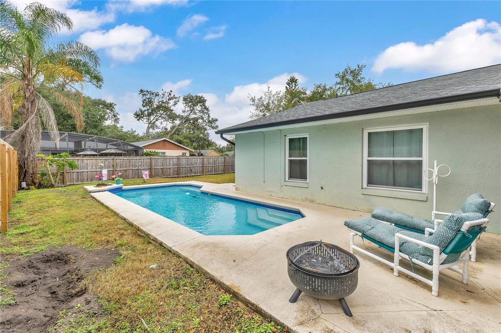Photo of 2598 Sheffield Avenue, Orlando, FL 32806 (MLS # O6378177)