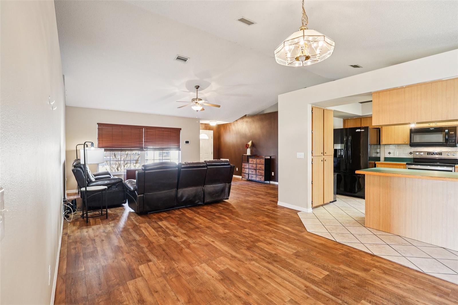 BRUSHS 03 - Residential