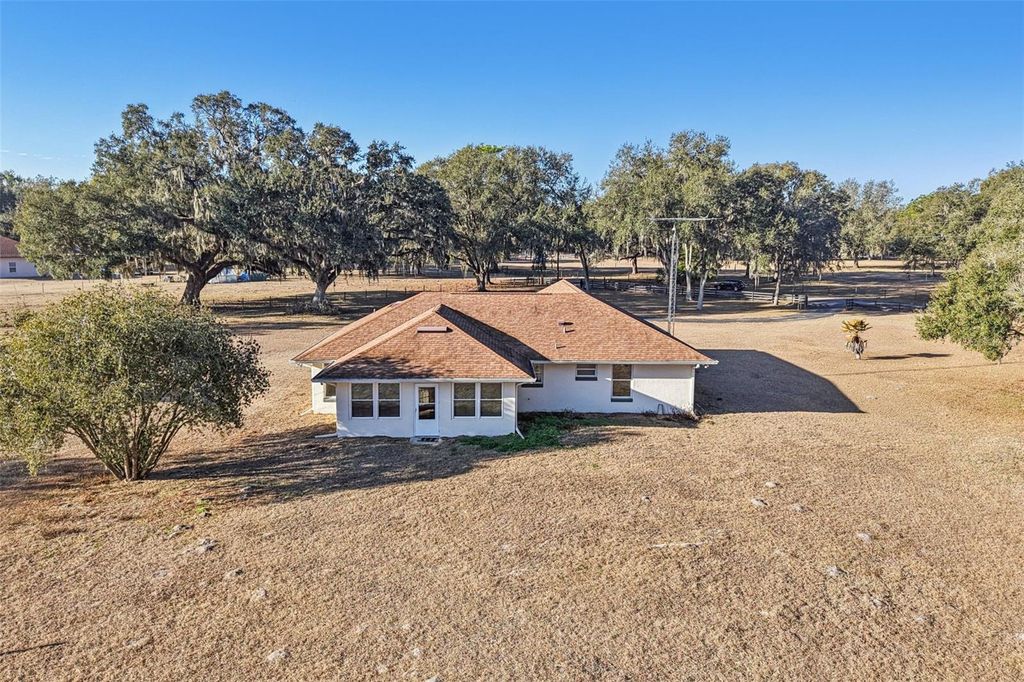 Photo of 518 Cr 312, Bushnell, FL 33513 (MLS # G5108136)