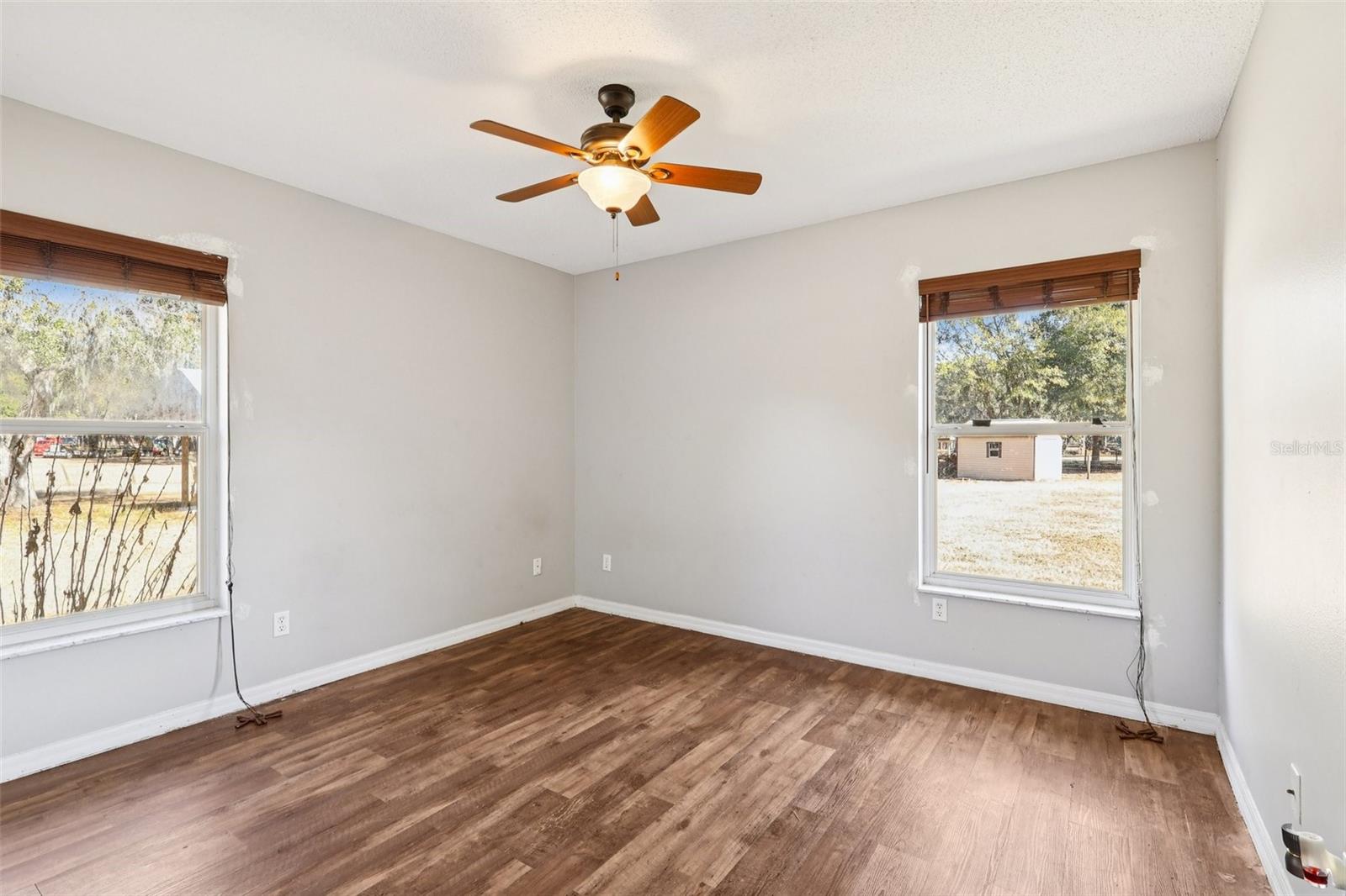 BRUSHS 03 - Residential