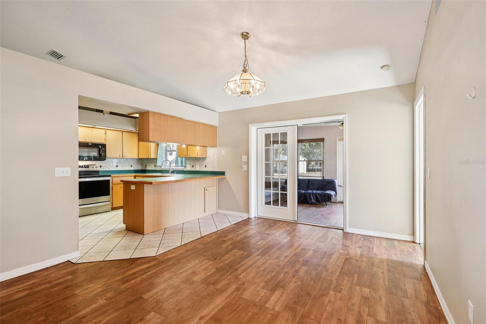 BRUSHS 03 - Residential