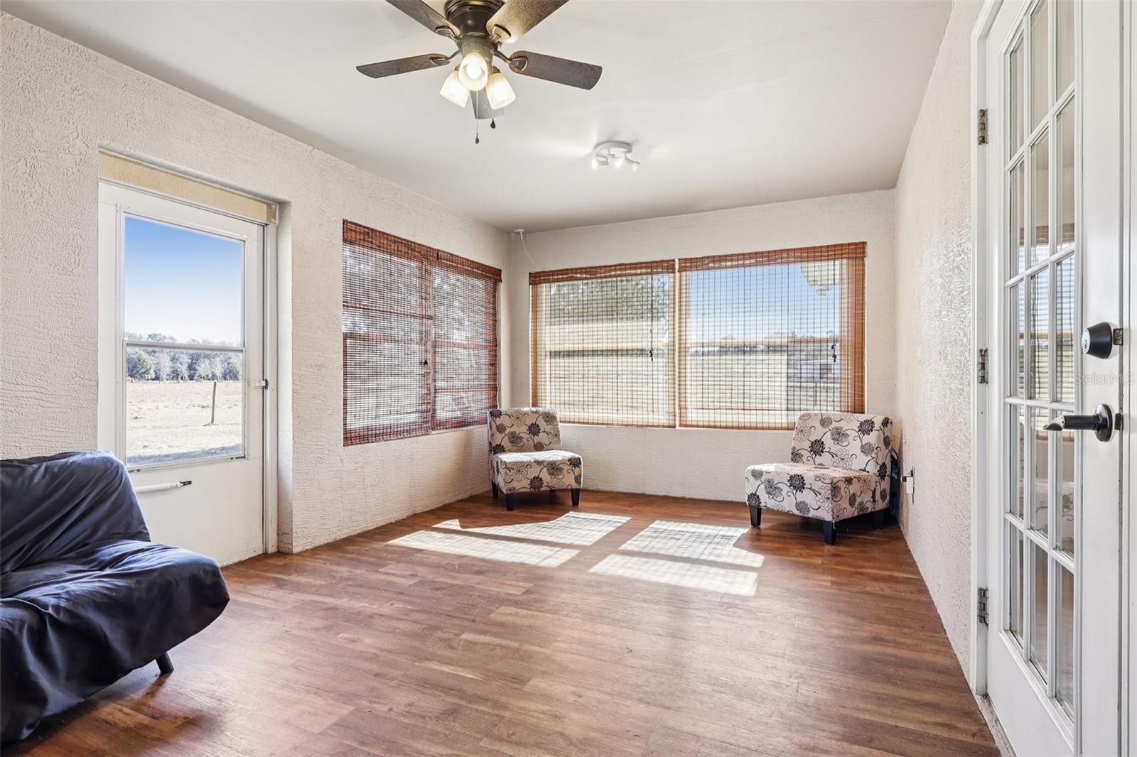 BRUSHS 03 - Residential