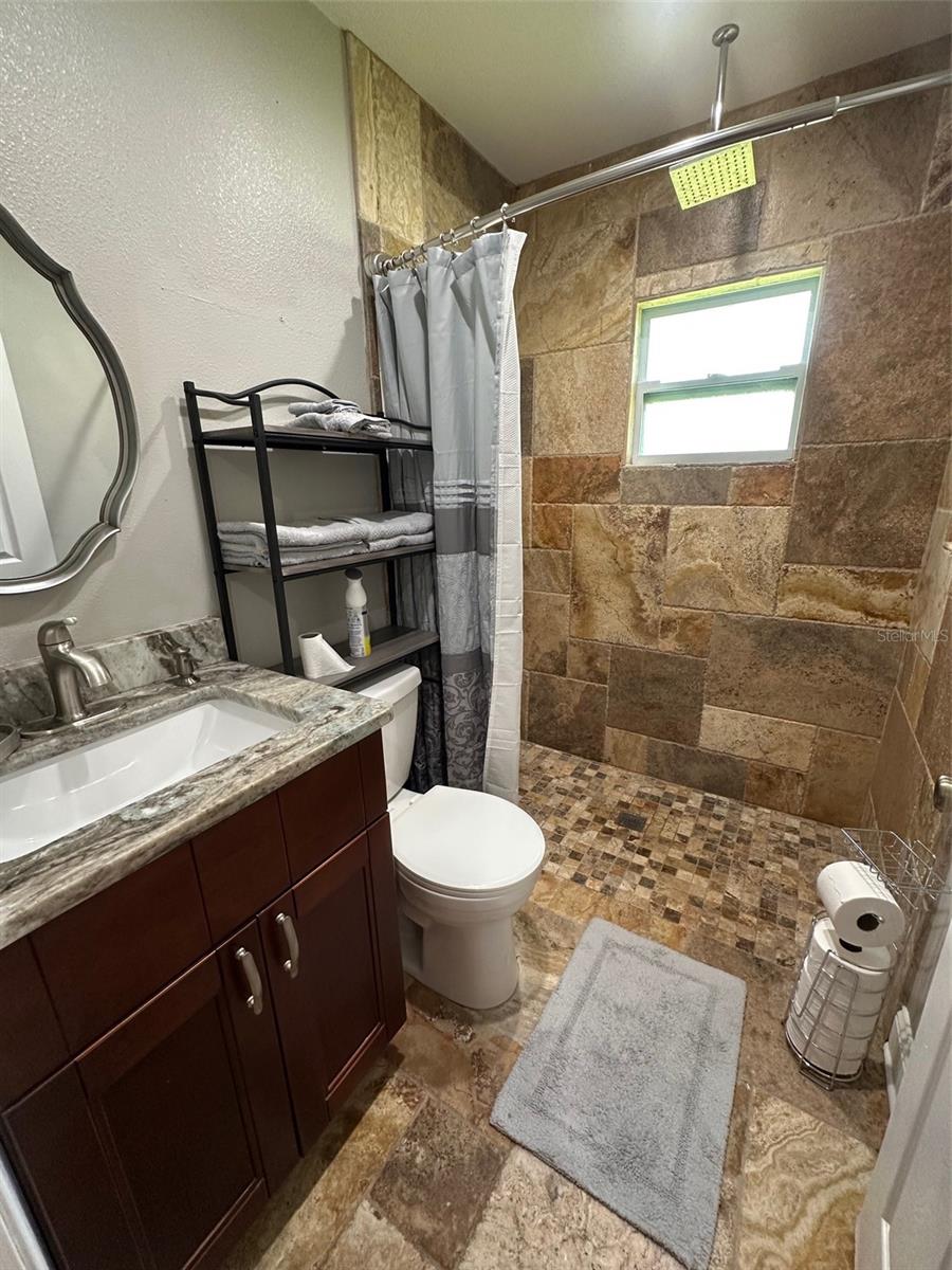 SKYLINE ACRES - Residential