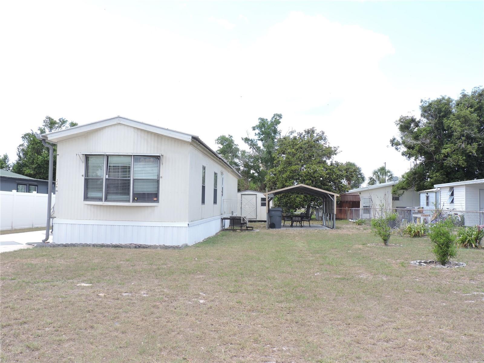 CALOOSA LAKE VILLAGE - Residential