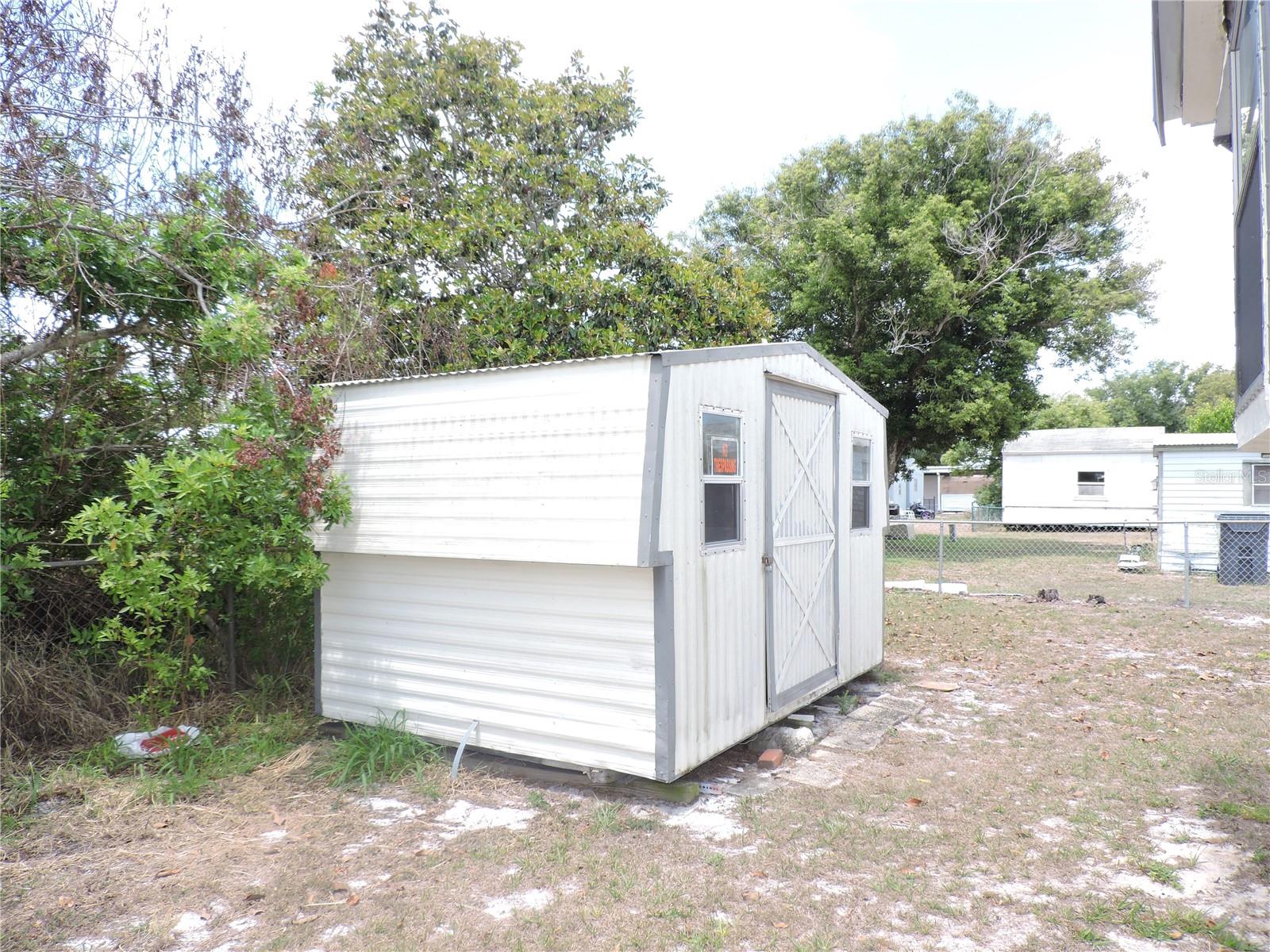 CALOOSA LAKE VILLAGE - Residential