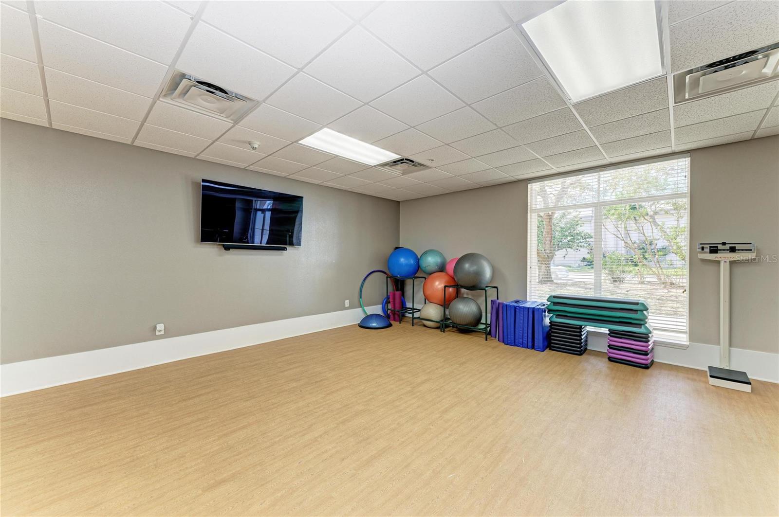 RIVER DANCE - Residential