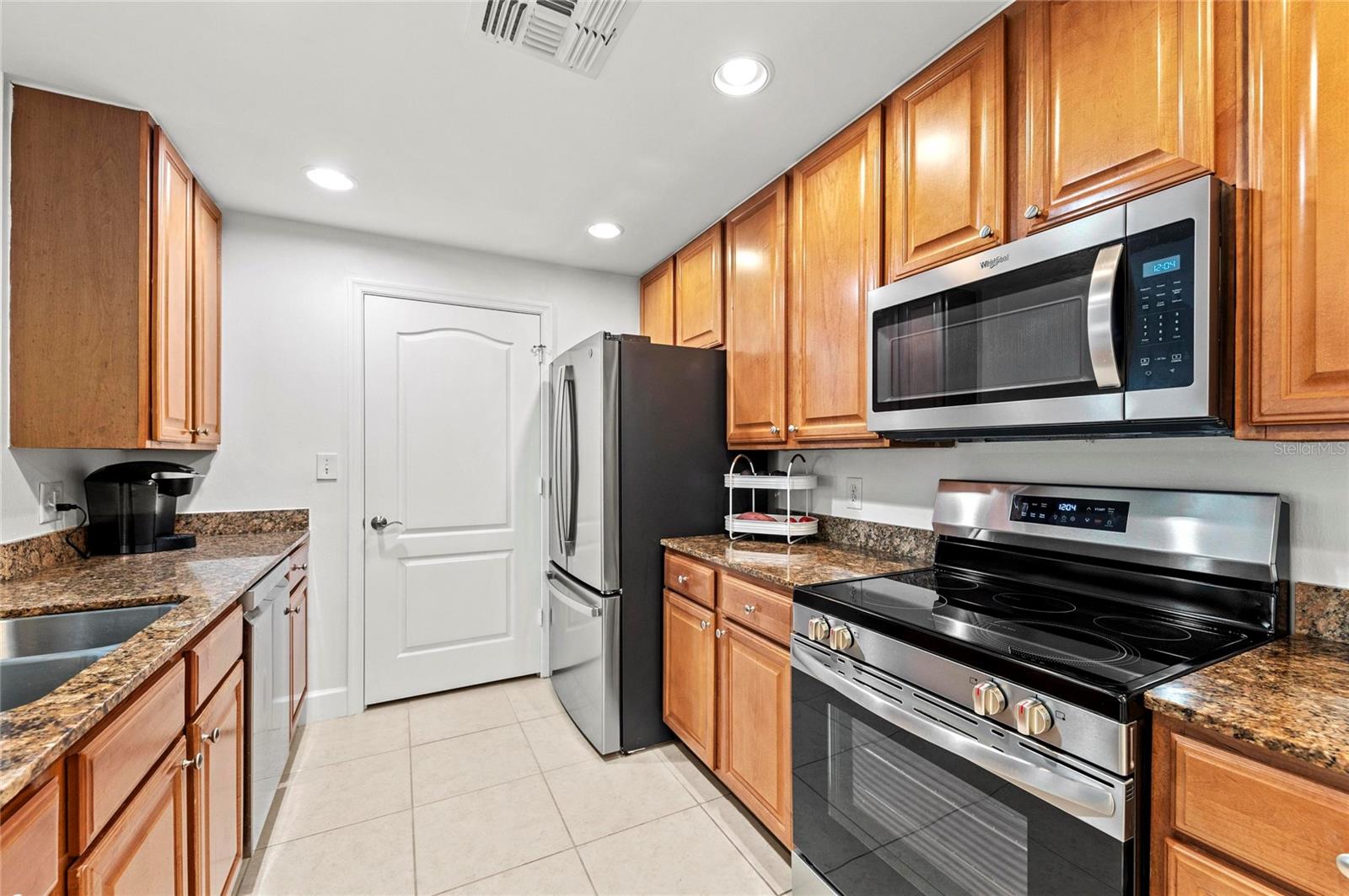 RIVER DANCE - Residential