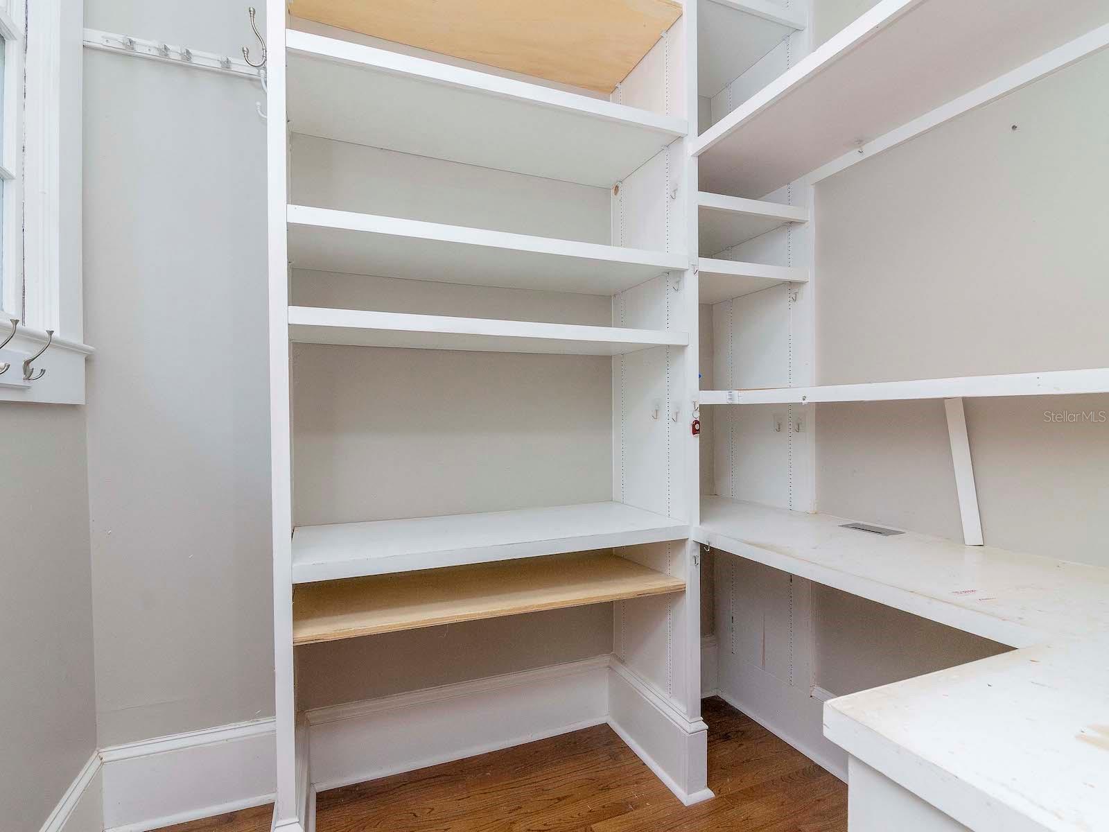 HYDE PARK WEST - Residential