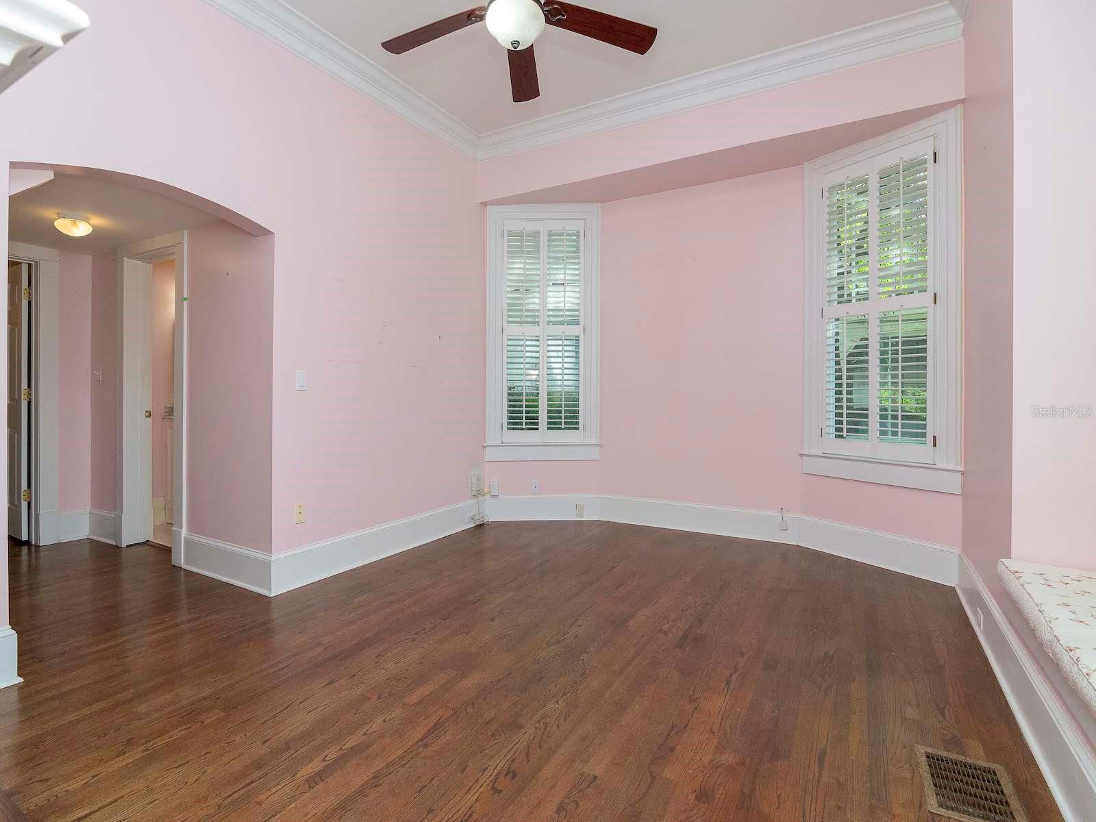 HYDE PARK WEST - Residential