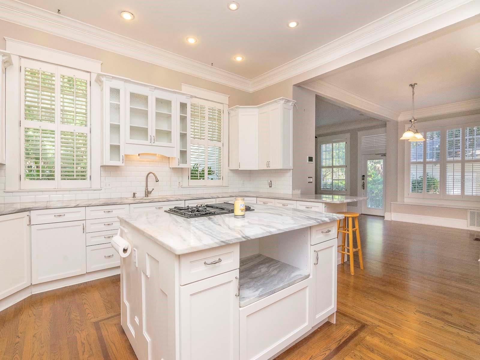 HYDE PARK WEST - Residential