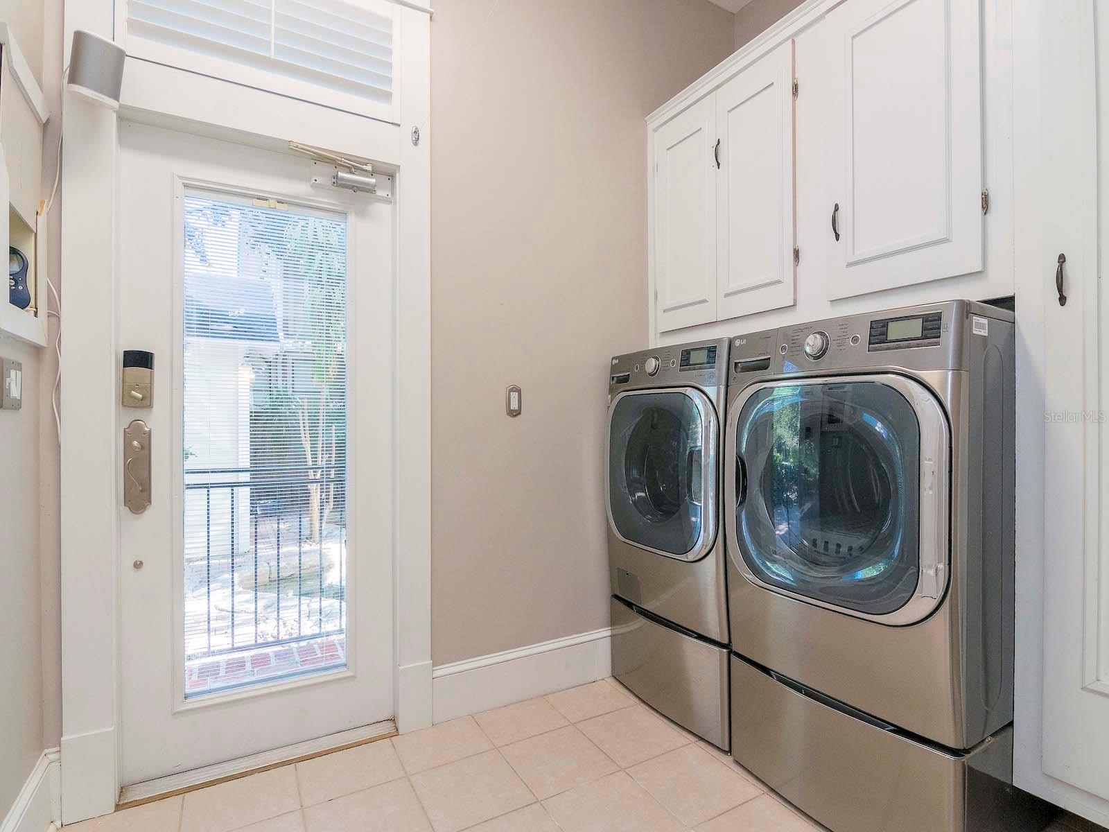 HYDE PARK WEST - Residential