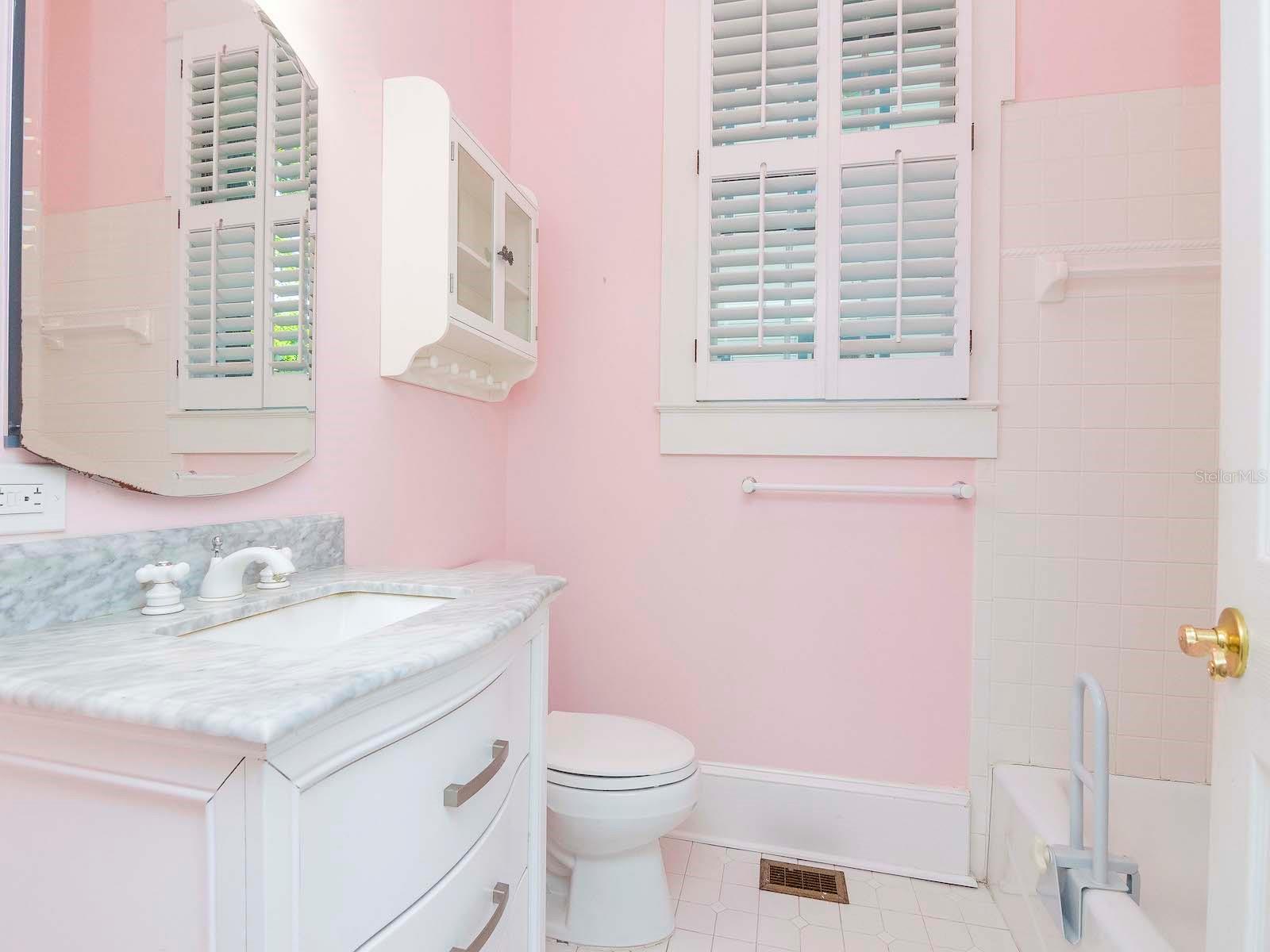 HYDE PARK WEST - Residential