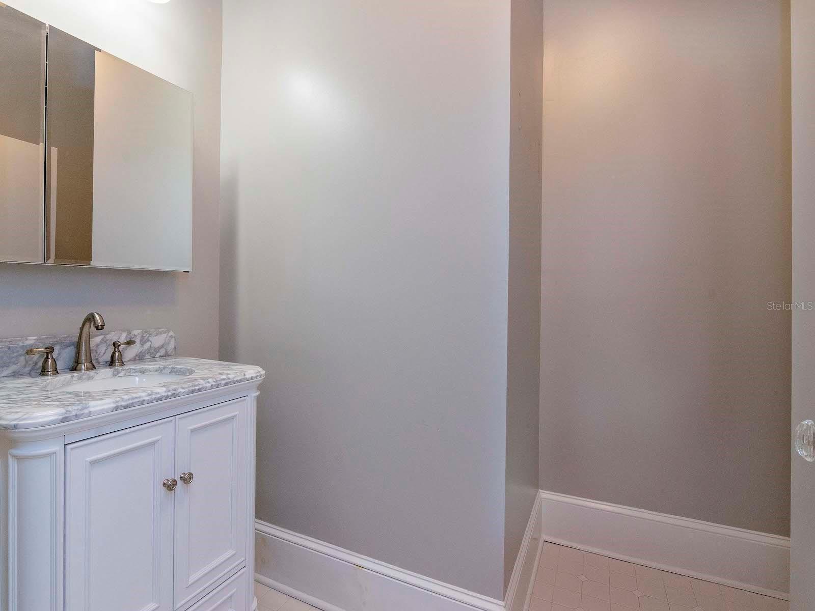 HYDE PARK WEST - Residential