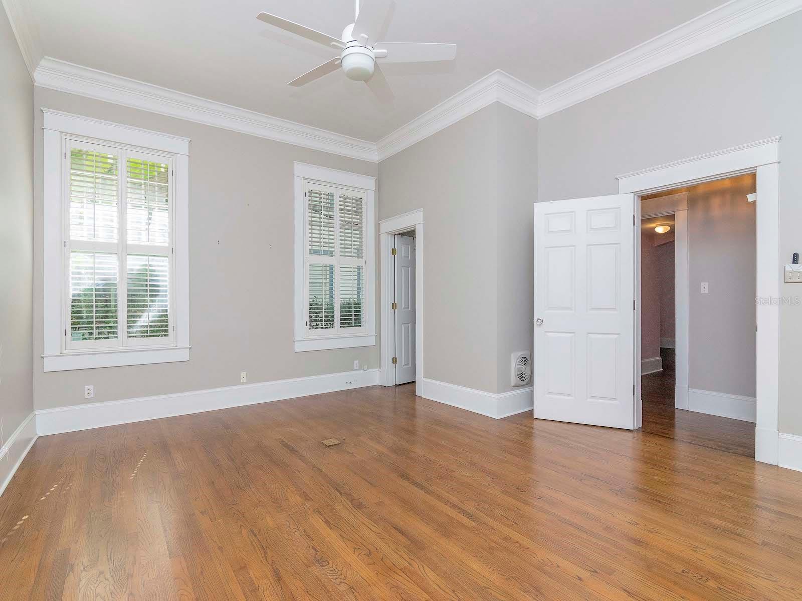 HYDE PARK WEST - Residential